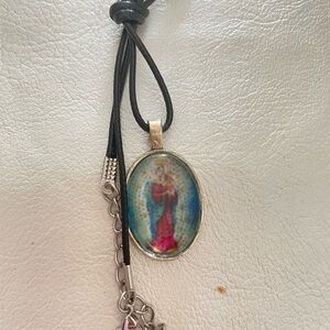 Elegant Silver and Black Pendant Necklace of our lady of chiquinquira